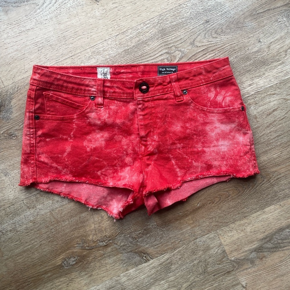Volcom Red Tie-Dye Distressed Cutoff Jean Shorts Festival Skater Surf Boho Sz 7